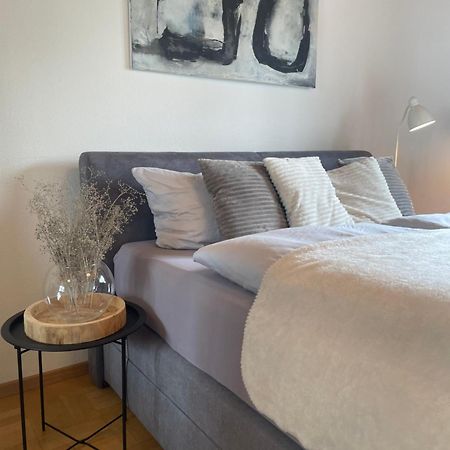 Crown Living Design Apartment - 2 Schlafzimmer - Kueche - Gratis Parkplatz - Abstellraum Fuer Fahrraeder/Ski Mader Екстер'єр фото