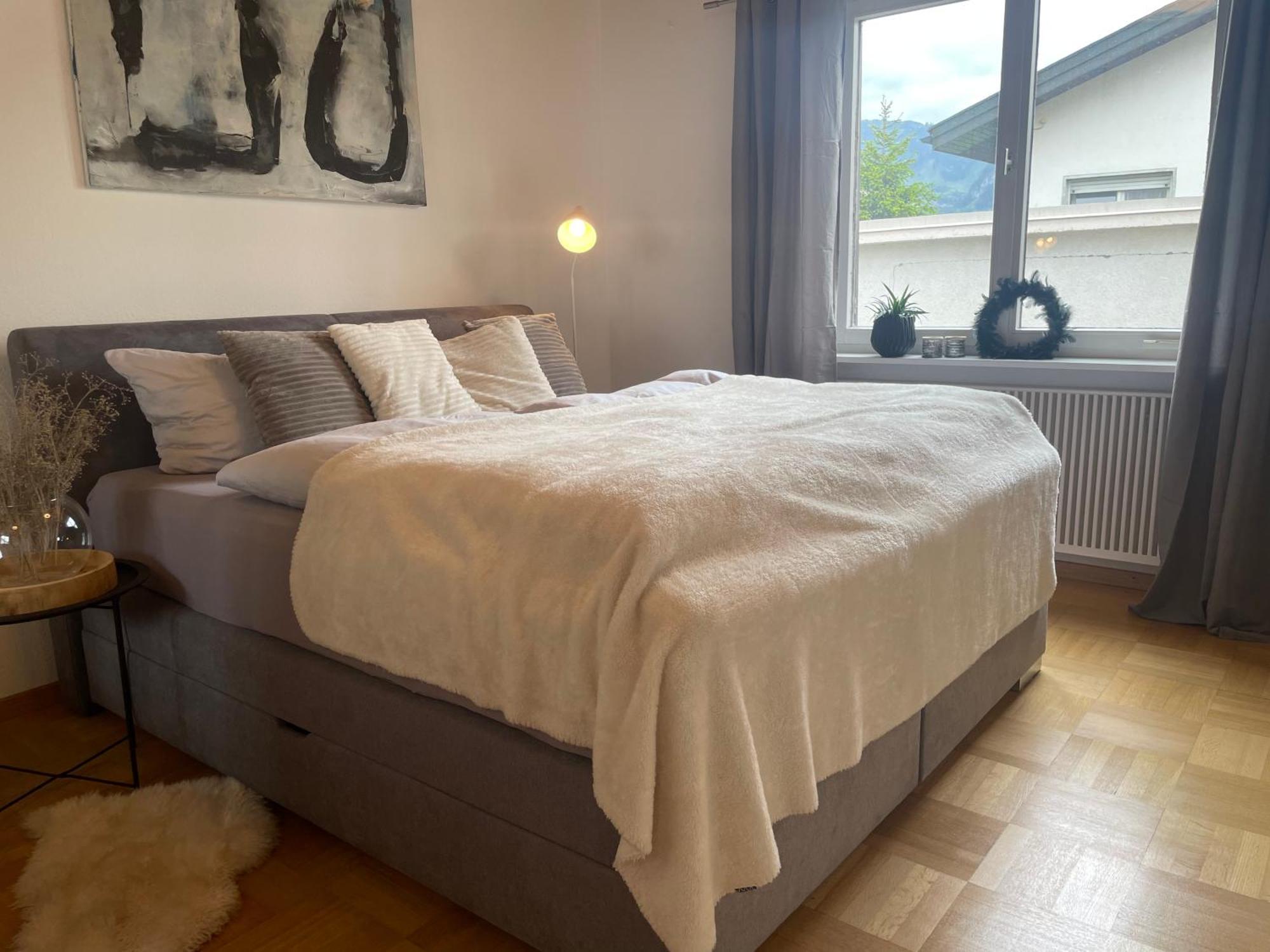 Crown Living Design Apartment - 2 Schlafzimmer - Kueche - Gratis Parkplatz - Abstellraum Fuer Fahrraeder/Ski Mader Екстер'єр фото