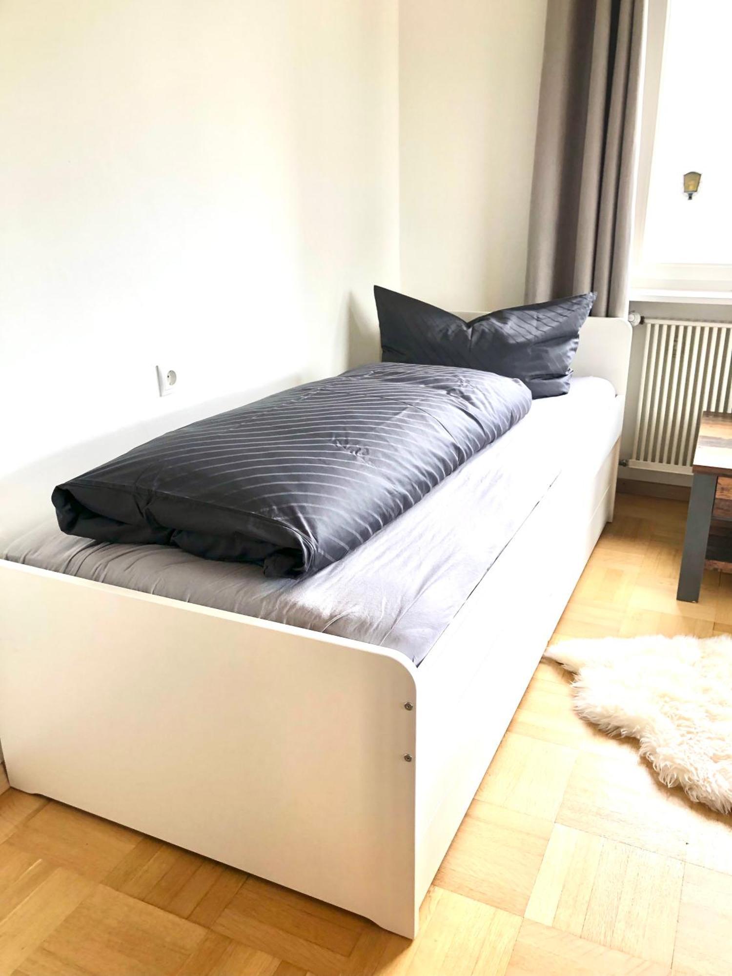 Crown Living Design Apartment - 2 Schlafzimmer - Kueche - Gratis Parkplatz - Abstellraum Fuer Fahrraeder/Ski Mader Екстер'єр фото