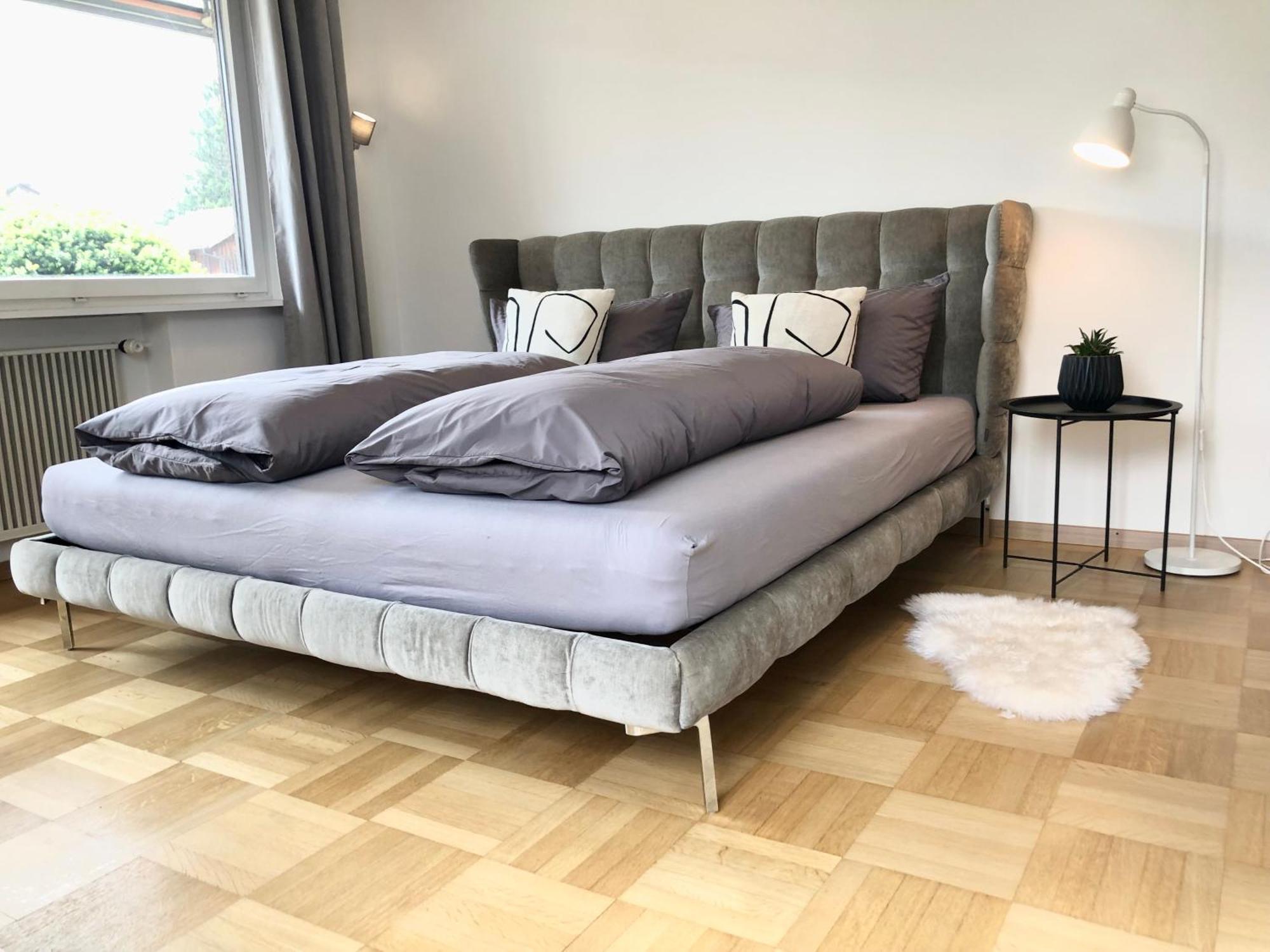Crown Living Design Apartment - 2 Schlafzimmer - Kueche - Gratis Parkplatz - Abstellraum Fuer Fahrraeder/Ski Mader Екстер'єр фото